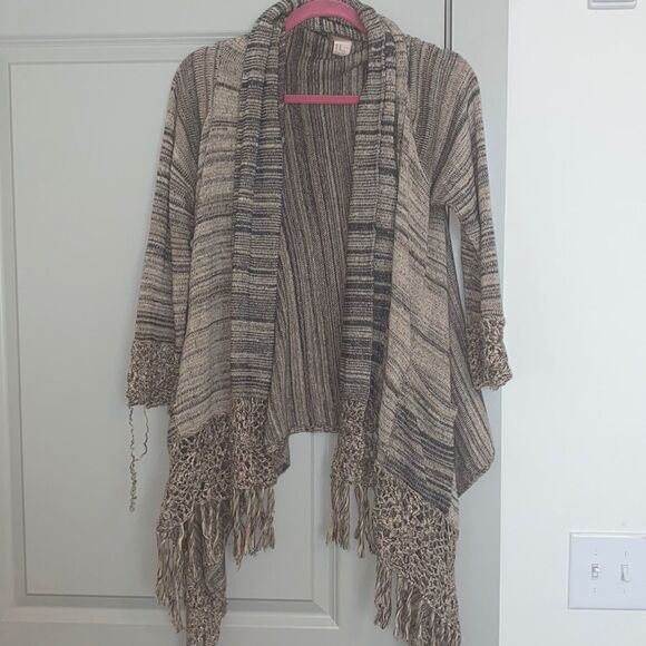 Forever 21 Sweaters - forever 21 knit fringe cardigan